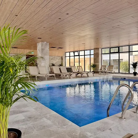 Sunset Breeze In Odyssey Pools Daire Navodari