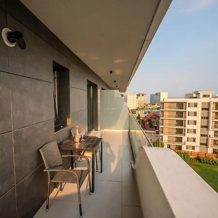 Sunset Breeze In Odyssey Pools Daire *